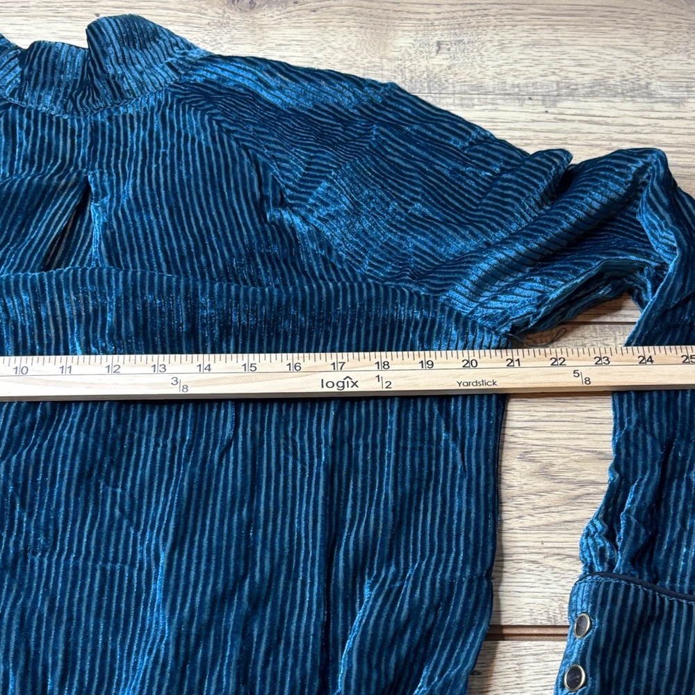 Women’s Free People Velvet Teal Aspen Nights Striped Cropped Blouse Size Large - Picture 7 of 9